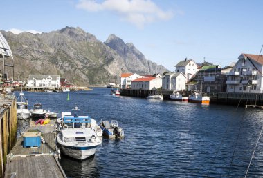 Harstad bir şehir ve il Troms, Norveç yerleşim yeri var. Sonra Troms Troms il içinde nüfus açısından ikinci belediyesidir. 