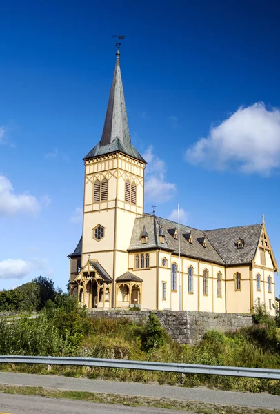 Harstad bir şehir ve il Troms, Norveç yerleşim yeri var. Sonra Troms Troms il içinde nüfus açısından ikinci belediyesidir. 