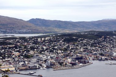 Bodo, Nordland, Norveç-Eylül 2016. Bulutlu bir günde Bodo liman. BOD olduğunu bir yerleşim yeri ve Norveç, Nordland il ve ikinci başkenti bir şehir Nord-Norge bölgedeki en kalabalık şehir.