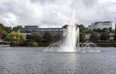 Stavanger güneybatı Norveç'te bir şehirdir. Stavanger, merkezinde katedral kenti 12. yüzyılda kurucu zaman dikildi.