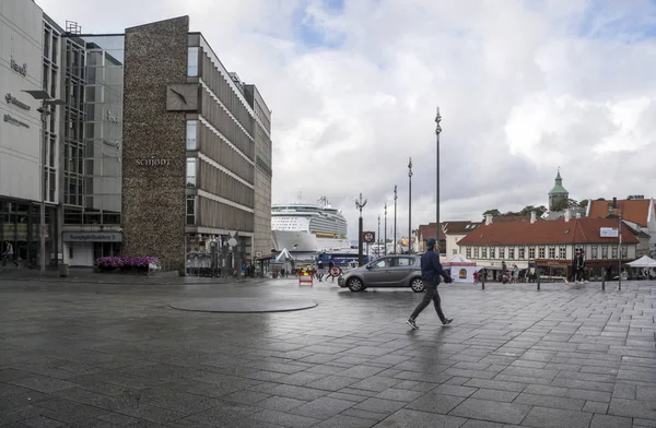 Stavanger Noruega Septiembre 2016 Persona Anónima Caminando Por Stavanger Stavanger — Foto de Stock