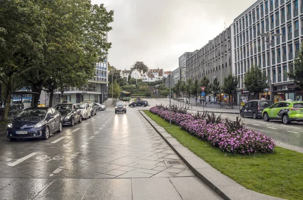 Stavanger Noruega Septiembre 2016 Persona Anónima Caminando Por Stavanger Stavanger — Foto de Stock