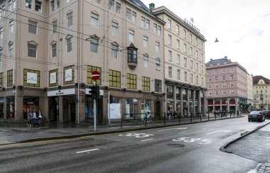 Stavanger, Norveç-Eylül 2016. Anonim kişi Stavanger yürüyüş. Stavanger güneybatı Norveç'te bir şehirdir. Stavanger, merkezinde katedral kenti 12. yüzyılda kurucu zaman dikildi. S