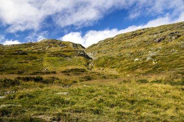 Bulutlu bir günde southern Norway iç dağlar.
