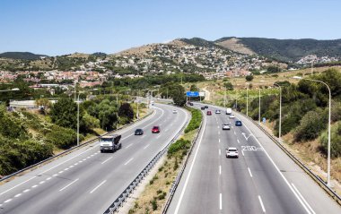 Alella, Barcelona, İspanya-Haziran 20017. Alella insanlar yürürken, insanlar ile. Alella Katalonya iline bağlı bölge. Maresme bölge il, Barselona'da ait. Şehrin yaklaşık 2 kilometre denizden ve abou dağlık bir bölgede yer