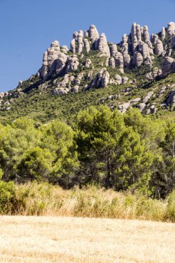 Güneşli bir günde Alella dağlar Barcelona, İspanya