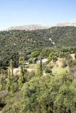 İspanya Cordoba dağlar güneşli bir dağ silsilesi