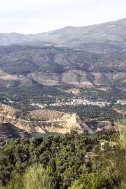 Jaen İspanyol il güneşli bir günde Sierra de Cazorla dağlarında.