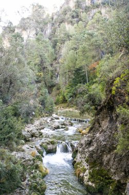 Güneşli bir günde Sierra de Cazorla Jaen İspanyol il içinde Guadalquivir Nehri başlangıcı.