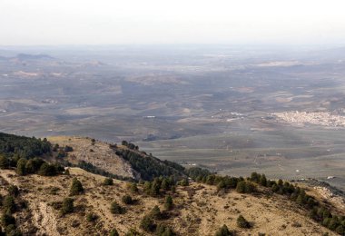 Jaen İspanyol il güneşli bir günde Sierra de Cazorla dağlarında.
