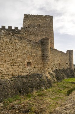 Pedraza Madrid kuzeyinde yer alan bir taslaktır. Çalışmaları Bask ressam Ignacio Zuloaga tarafından ekranda olan Pedraza kale gibi Ortaçağ binalarıyla ünlüdür. 