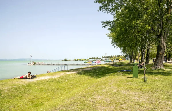 Balatonlelle Macaristan Haziran 2019 Güneşli Bir Günde Şehrin Gölü Yakınında — Stok fotoğraf