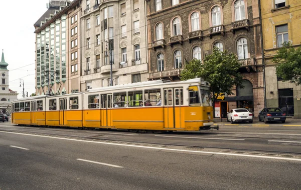 Budapest Hungary June 2019 Streets Tipycal Arcitecture Budapest Cloudy Day — Stock Photo, Image