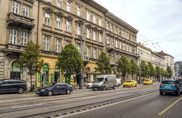 Budapeste Hungria Junho 2019 Carros Estrada Budapeste Dia Nublado Você — Fotografia de Stock