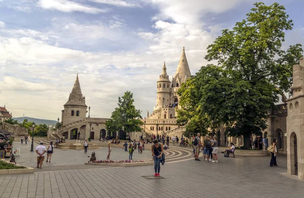 Budapeşte Macaristan Haziran 2019 Bulutlu Bir Günde Budapeşte Sokağı Turistik — Stok fotoğraf