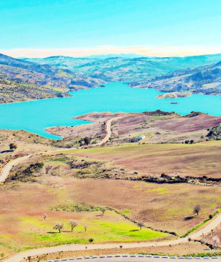 İspanya p Zahara de la Sierra kasabasında bulunan Göl