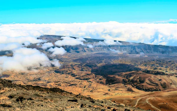 Vista de Teide localizado na ilha de Tenerife, na Espanha é um vo — Fotografia de Stock