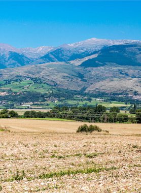 İspanya 'daki Pireneler Dağları