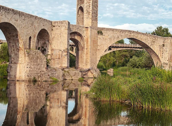 Bridge Besalu Catalonia — Stock Photo, Image