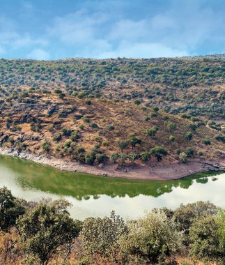 Rio Tajo Monfrague 'ın doğal parkında
