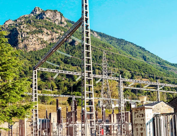 Електростанція Горах Піренеїв — стокове фото