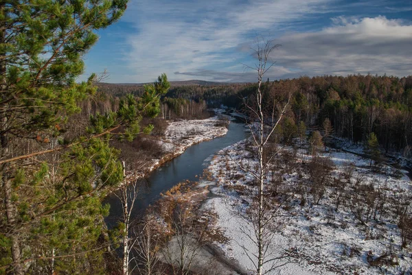 Kış Doğa Parkı, kar Vadisi ve nehir