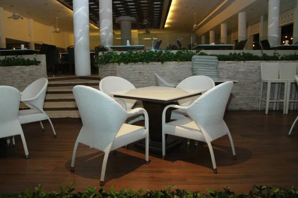 Sala Mesa Cadeira Restaurante — Fotografia de Stock