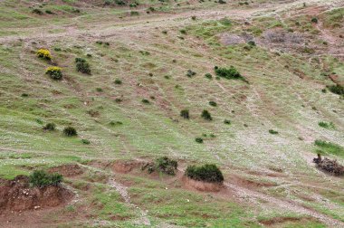 atlas Dağları, Fas yamaca dağ eteğindeki taş yığını