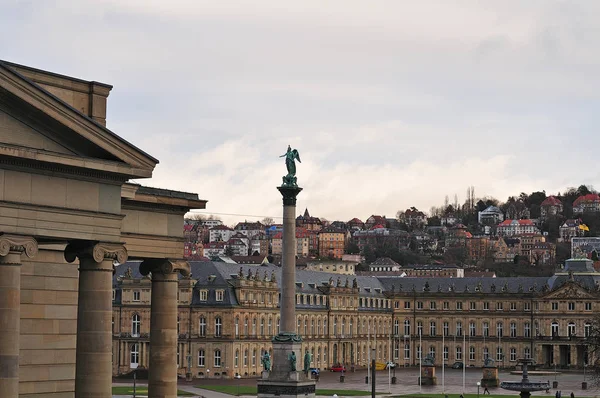 Vista sobre Schlossplatz en Stuttgart —  Fotos de Stock
