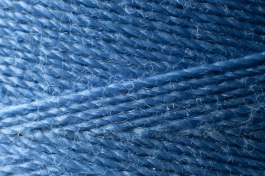 mavi iplik bir iplik makara üzerinde makaralı