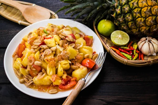 Pineapple Salad (Som-tums Pineapple): Pineapple Salad Menu for healthy food of Thai people. This Pineapple salad is a refreshing side that goes with any dinner! It\'s super simple.