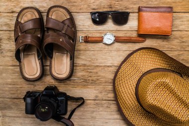 Gezgin düz Lay: hatta yaşam tarzı ilham gerektiğinden. Macera, seyahat flatlay fotoğrafçılık hakkında fikir görmek. Görüntü 001.