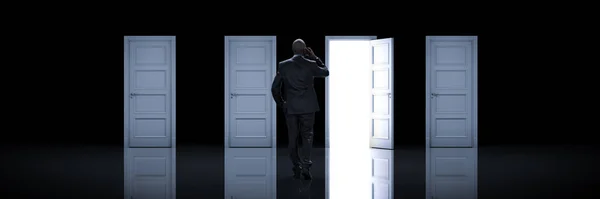 Бизнесмен Выбирает Правильную Дверь Рендеринг — стоковое фото