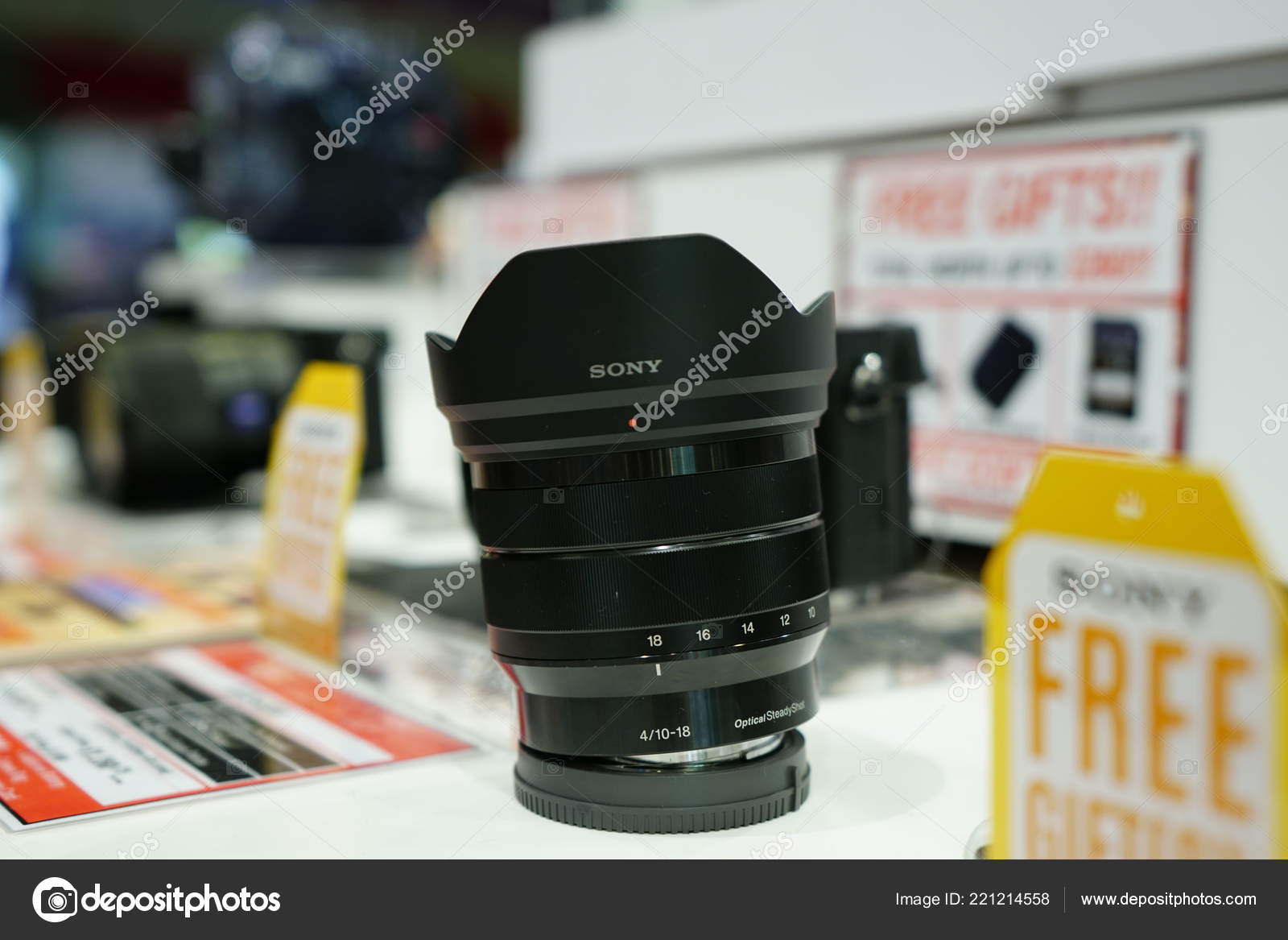 Testing Out Its Magnificence Sony Lens Sel1635gm Itself Subject Sony Stock Editorial Photo C Ppcsmk Hotmail Com