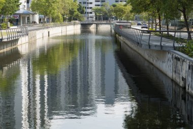 Rochor Nehri Uzun Pozlama 01