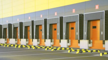 Sanayi ve taşıma. Depo lojistik karmaşık. kapıları yükleme