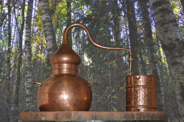 Alembic Copper Distillation Apparatus Used Production Alcohol Essential Oils Moonshine — Stock Photo, Image