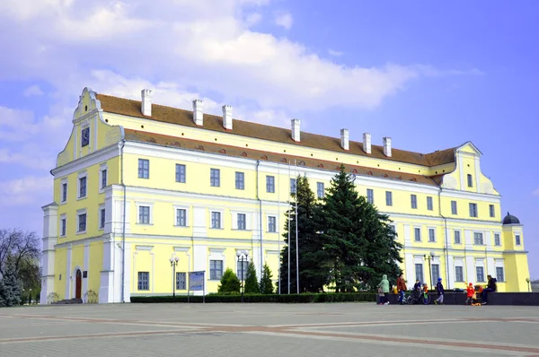 Colegio Jesuita en Pinsk. Patrimonio cultural de Bielorrusia — Foto de Stock