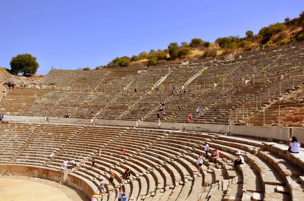 Ephesus antiga cidade Anfiteatro em Izmir, Turquia — Fotografia de Stock