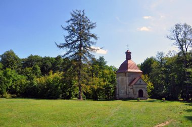 Beyaz Rusya Cumhuriyeti, Pinsky ilçesi, Duboe köyü. Haç Yüceltme Şapeli