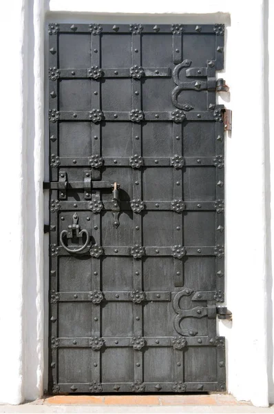 Древние Врата Старые Металлические Черные Ворота Старая Винтажная Парадная Дверь — стоковое фото