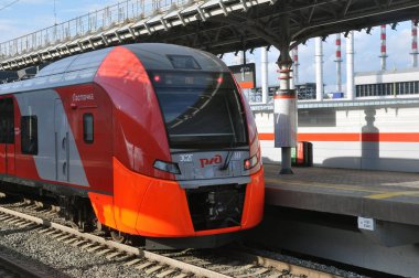 Moskova, Rusya - 17 Ağustos 2020: Moskova Merkez Halkası Shelepikha istasyonunda 