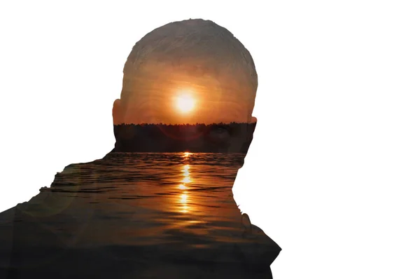 Philosophisches Konzept Sonnenuntergang Über Der Seesilhouette Eines Denkenden Mannes — Stockfoto