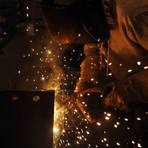 Welder Assembling Technical Steel Industrial Welding Metal Structures Plant — Stock Photo, Image