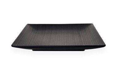 Kare siyah plaka, Kırpma yolu ile beyaz arka plan üzerinde izole şerit desenli boş koyu siyah seramik plaka, Yan görünüm                                 