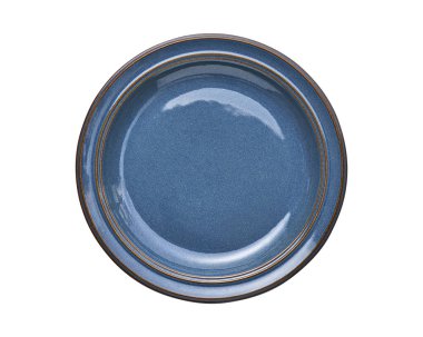 Kahverengi jant aksanlı, koyu mavi renkli zarif seramik plaka, yukarıdan çekilmiş, beyaz arka planda kırpma yolu ile izole edilmiş. Yemek sunumu, restoran menüleri, kataloglar ve mutfak gereçleri için ideal..