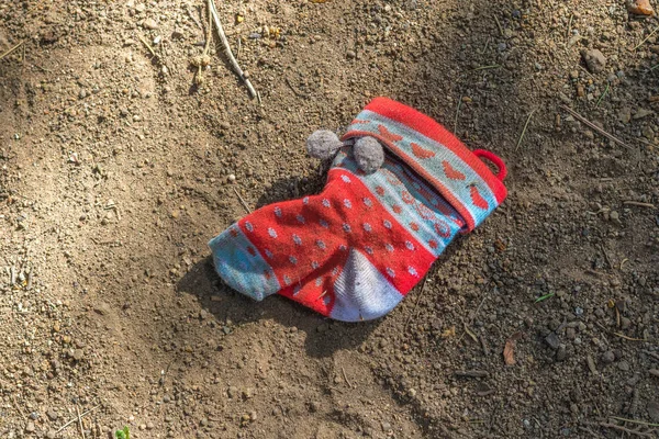 Jeden Mały Świąteczna Skarpeta Stracił Poza Obraz Miejsca Kopii Formacie — Zdjęcie stockowe