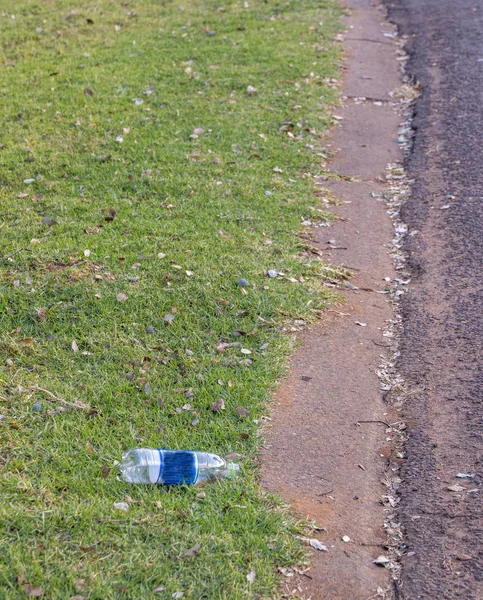Plastic Bottle Lies Discarded Pavement Next Public Street Image Copy — Stock Photo, Image