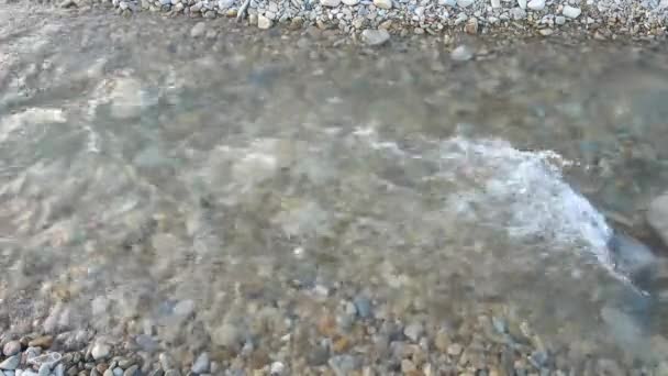 Fiume di montagna primo piano . — Video Stock