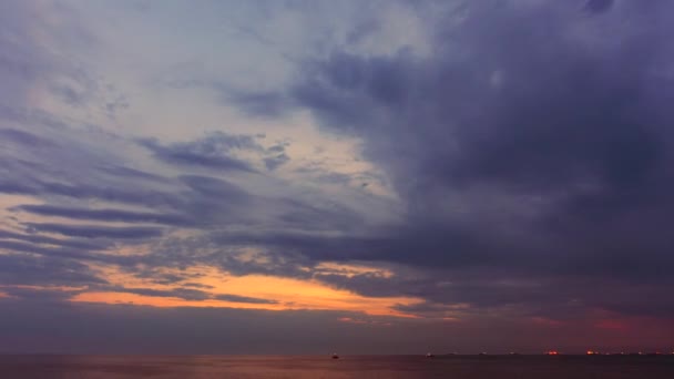 Full hd time lapse of nightfall over sea. — Stock Video